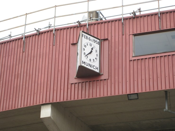 Old Trafford Munich Clock